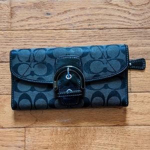 Large Black COACH Signature C Tri-Fold WALLET